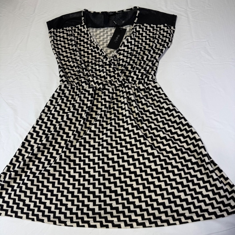 NWT Rhapsody Black‎  Chevron Cocktail Dress Evening Dressy Women's Size Large - Picture 2 of 6